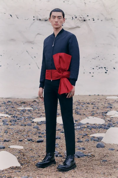 Look 28